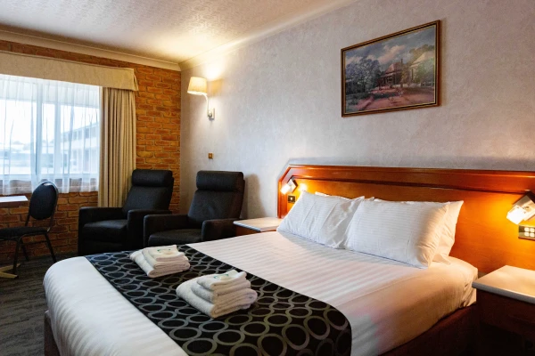 Welcome to the  Crossing Motel Junee